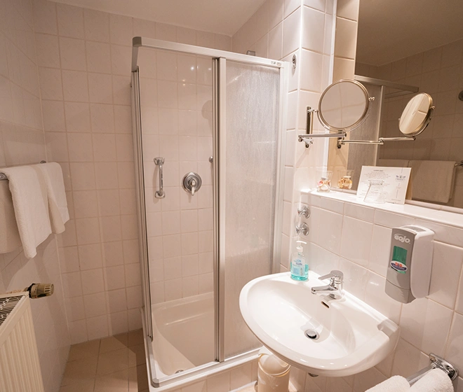 Komfortables Zimmer im Hotel National